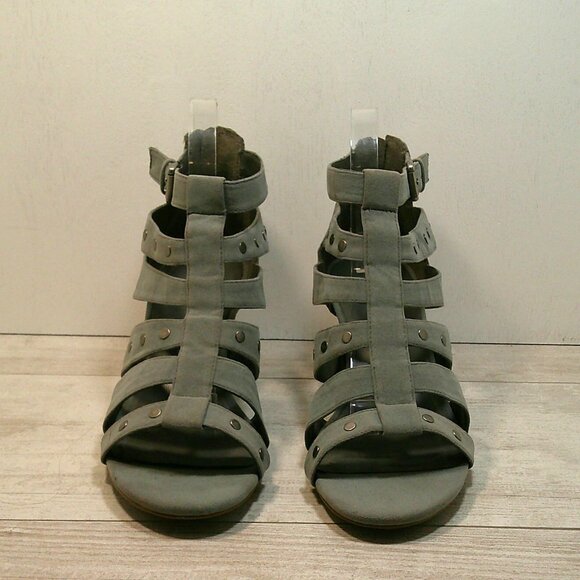 Lane Bryant Slate Gray Gladiator Sandals with rivet detail Kitten Heel Size 10 W - Picture 5 of 10